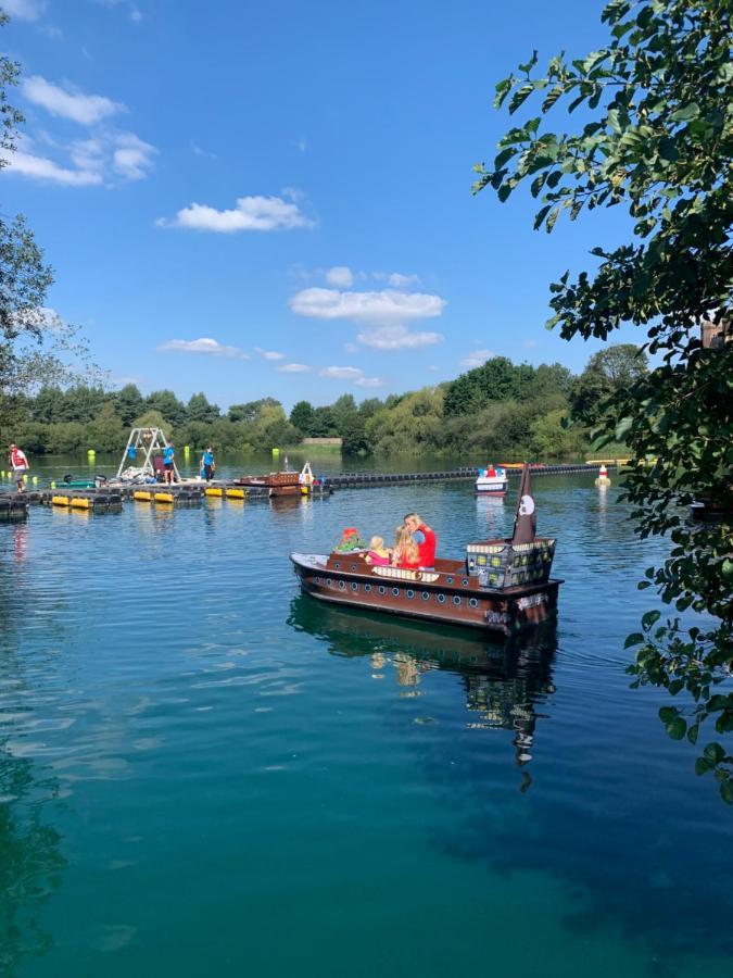 Holiday Home Breaks At Tattershall Lakes Lincoln Exterior foto