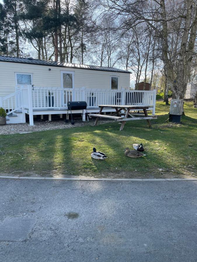 Holiday Home Breaks At Tattershall Lakes Lincoln Exterior foto